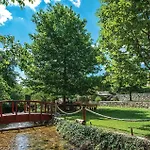 Lovely In Zrnovnica